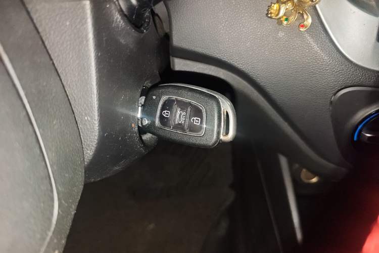 Used Hyundai Verna (new generation) 2016 1.4L Automatic Cool Edition GLS Vehicle Key