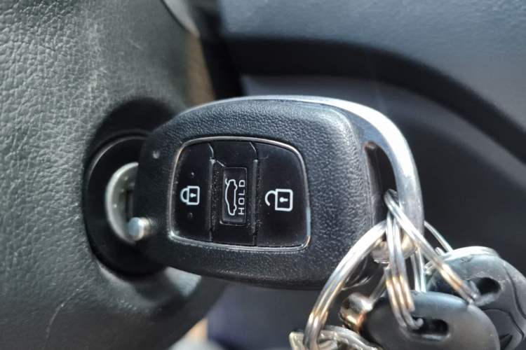 Used Hyundai Verna (new generation) 2016 1.4L Automatic Cool Edition GLS Vehicle Key