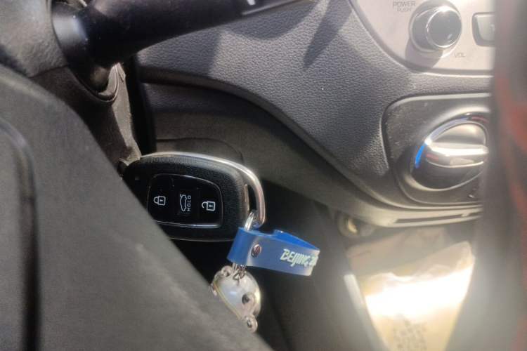 Used Hyundai Verna (new generation) 2016 1.4L Automatic Cool Edition GLS Vehicle Key