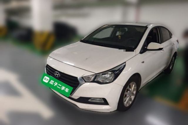 Hyundai Verna (new generation) 2016 1.4L Automatic Cool Edition GLS de segunda mano