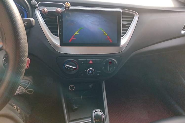 Used Hyundai Verna (new generation) 2020 1.4L CVT GLS Cool Edition Audio And AC Panel