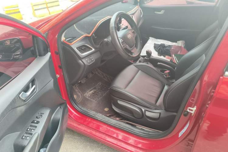 Used Hyundai Verna (new generation) 2020 1.4L Manual GLS Cool Edition Driver Seat