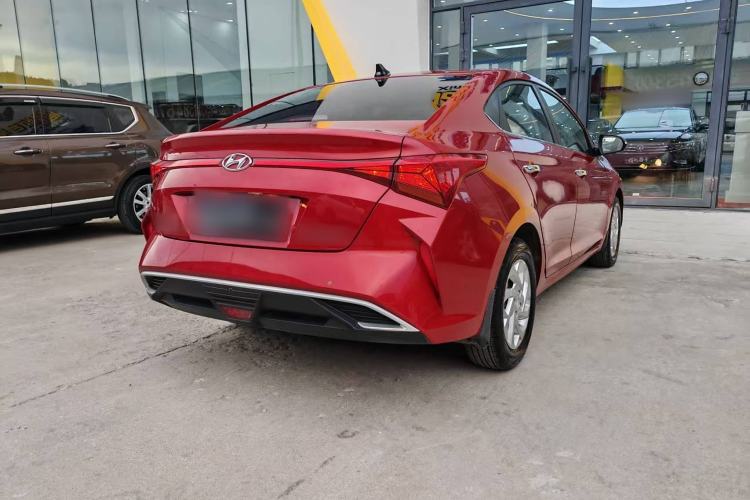 Used Hyundai Verna (new generation) 2020 1.4L Manual GLS Cool Edition Exterior 5