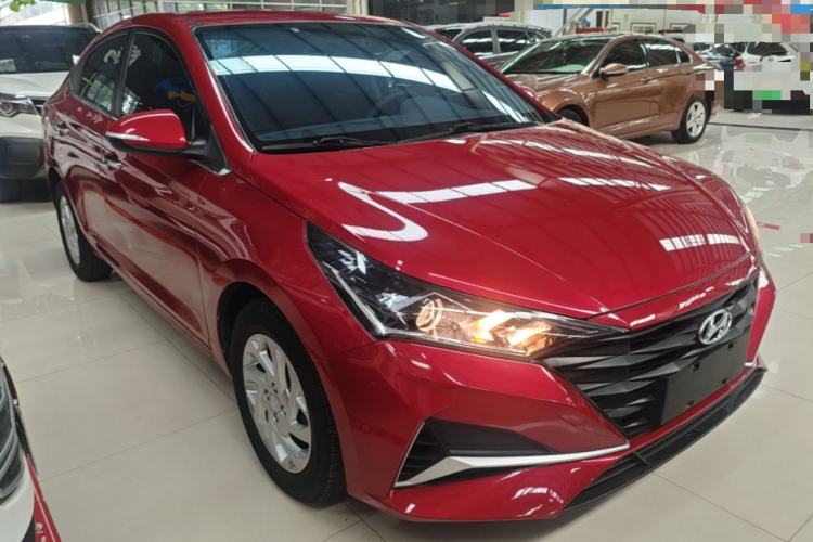 Used Hyundai Verna (new generation) 2020 1.4L CVT GLS Cool Edition Front Right 45 Deg