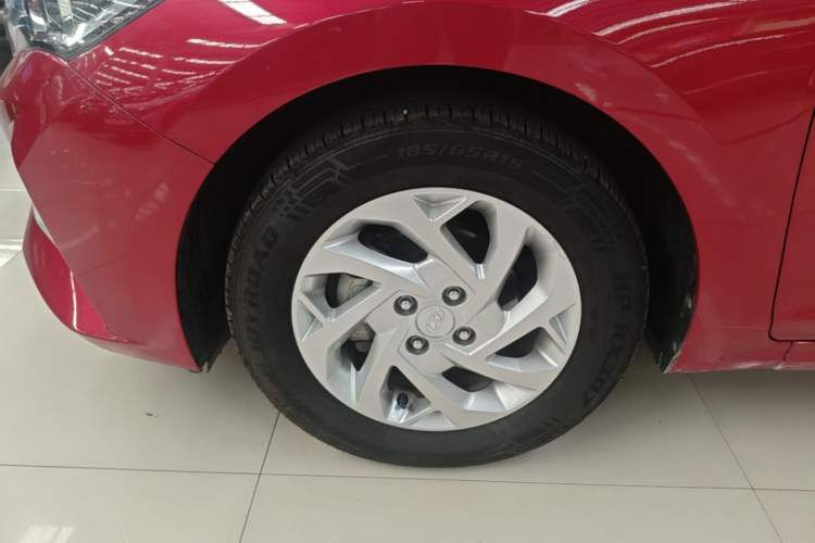 Used Hyundai Verna (new generation) 2020 1.4L CVT GLS Cool Edition Left Front Wheel Hub