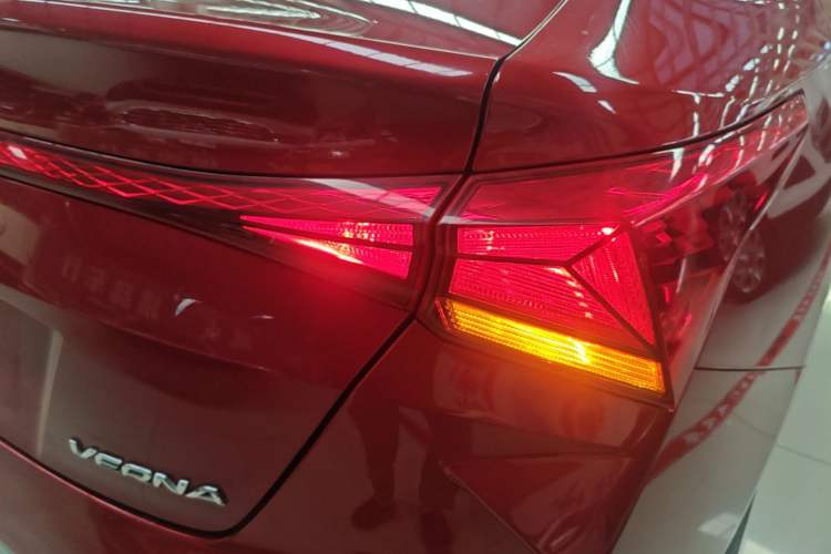 Used Hyundai Verna (new generation) 2020 1.4L CVT GLS Cool Edition Right Rear Taillight