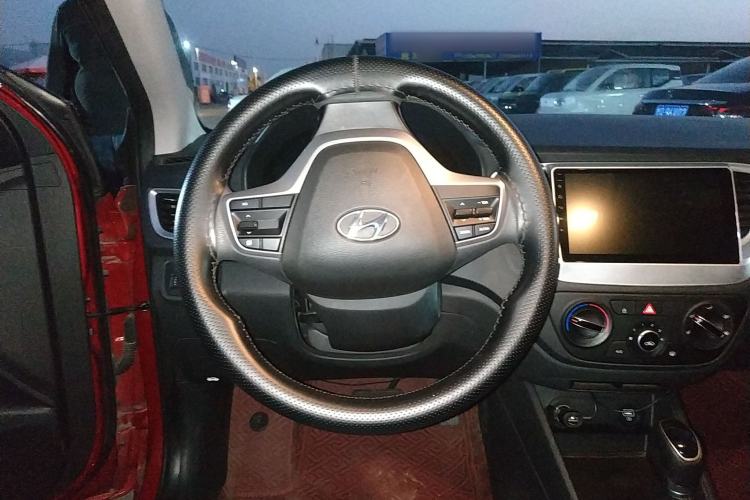 Used Hyundai Verna (new generation) 2020 1.4L CVT GLS Cool Edition Steering Wheel