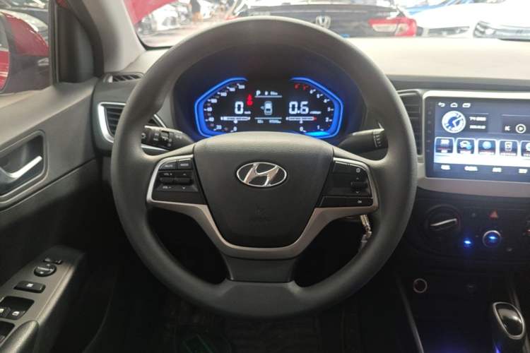 Used Hyundai Verna (new generation) 2020 1.4L CVT GLS Cool Edition Steering Wheel
