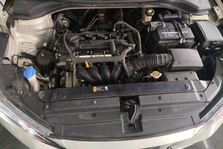 Used Hyundai Verna (new generation) 2020 1.4L CVT TOP Elite Edition Engine Bay