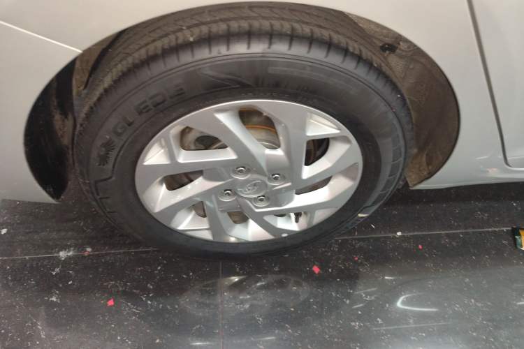 Used Hyundai Verna (new generation) 2020 1.4L CVT TOP Elite Edition Exterior 5