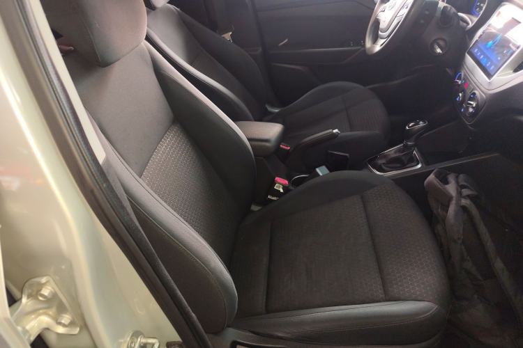 Used Hyundai Verna (new generation) 2020 1.4L CVT TOP Elite Edition Right Front Seat