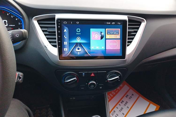 Used Hyundai Verna (new generation) 2020 1.4L CVT GLS Cool Edition Audio And AC Panel