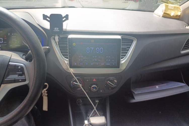 Used Hyundai Verna (new generation) 2020 1.4L CVT GLS Cool Edition Audio And AC Panel