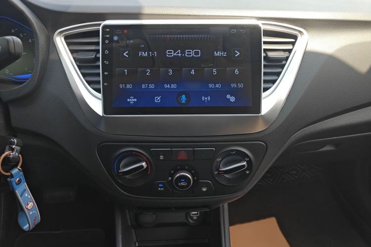 Used Hyundai Verna (new generation) 2020 1.4L CVT GLS Cool Edition Audio And AC Panel