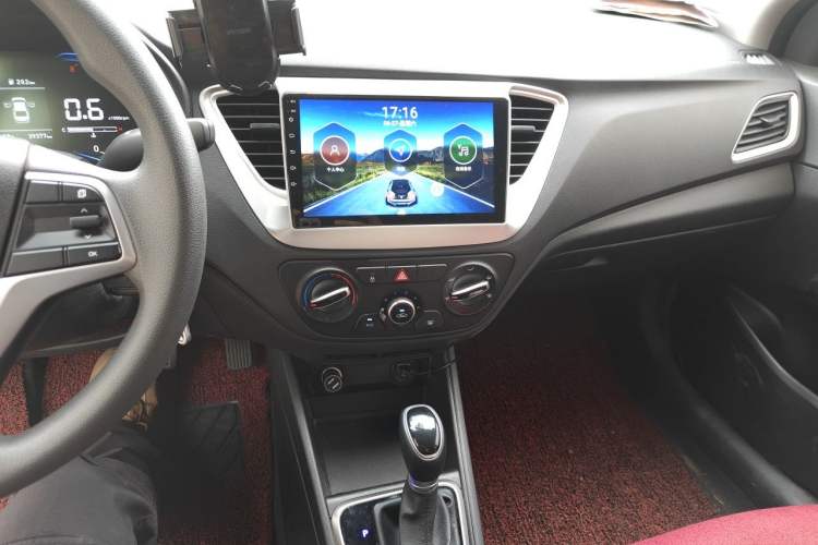 Used Hyundai Verna (new generation) 2020 1.4L CVT GLS Cool Edition Audio And AC Panel
