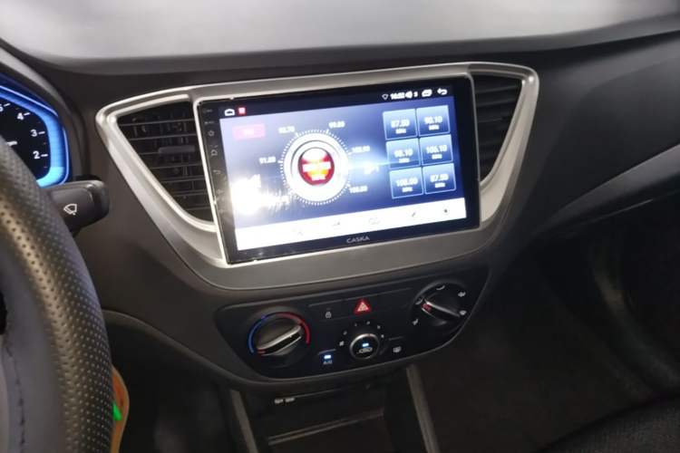 Used Hyundai Verna (new generation) 2020 1.4L CVT GLS Cool Edition Audio And AC Panel