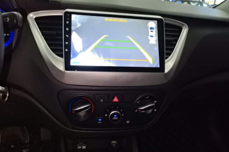 Used Hyundai Verna (new generation) 2020 1.4L CVT GLS Cool Edition Audio And AC Panel