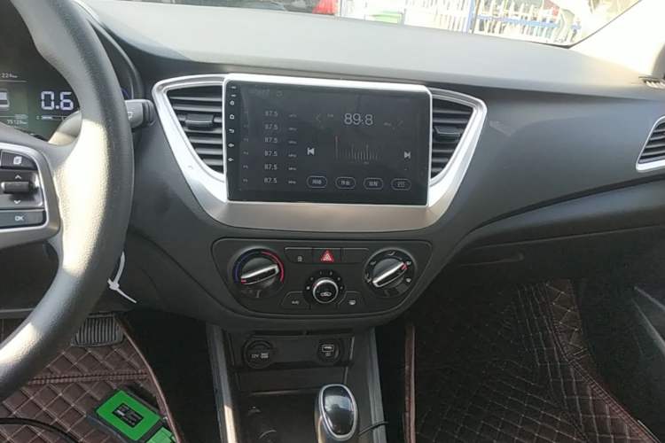 Used Hyundai Verna (new generation) 2020 1.4L CVT TOP Elite Edition Audio And AC Panel