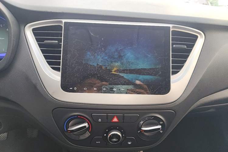 Used Hyundai Verna (new generation) 2020 1.4L Manual GLS Cool Edition Audio And AC Panel