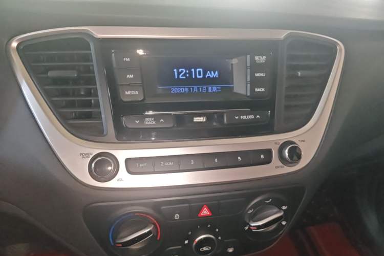 Used Hyundai Verna (new generation) 2020 1.4L Manual GLS Cool Edition Audio And AC Panel