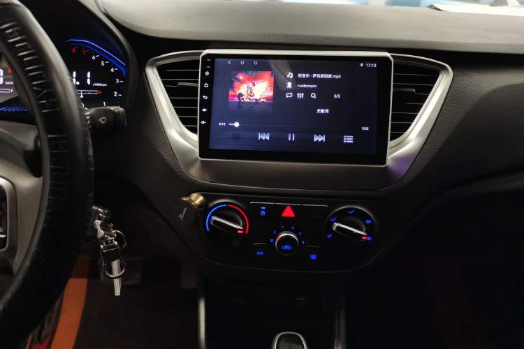 Used Hyundai Verna (new generation) 2020 1.4L CVT GLS Cool Edition Audio And AC Panel