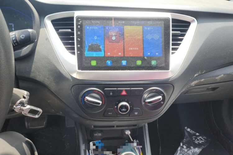 Used Hyundai Verna (new generation) 2020 1.4L CVT GLS Cool Edition Audio And AC Panel