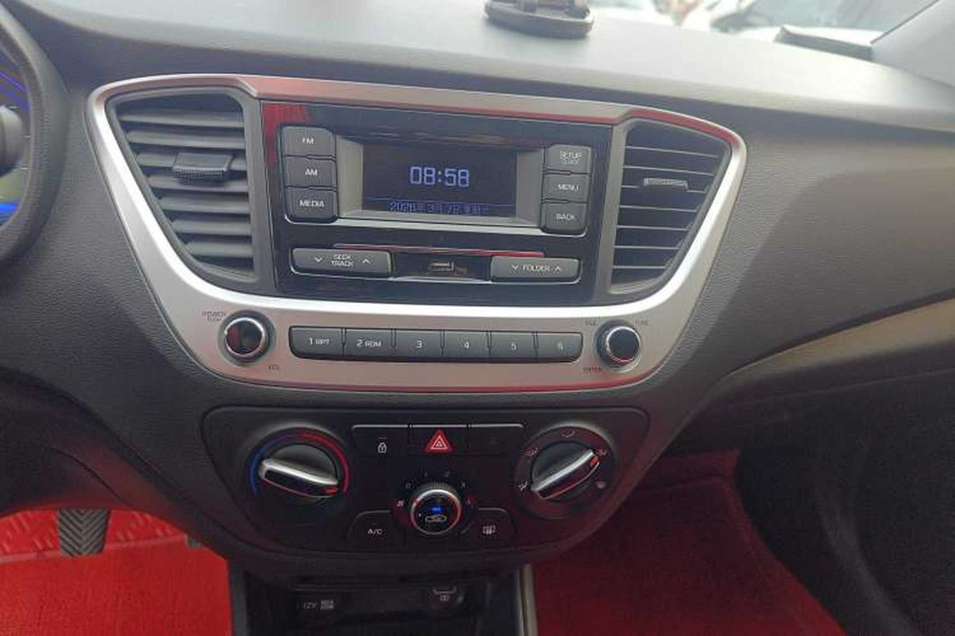 Used Hyundai Verna (new generation) 2020 1.4L Manual GLS Cool Edition Audio And AC Panel