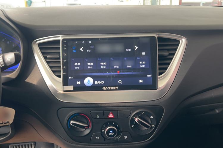 Used Hyundai Verna (new generation) 2020 1.4L CVT GLS Cool Edition Audio And AC Panel