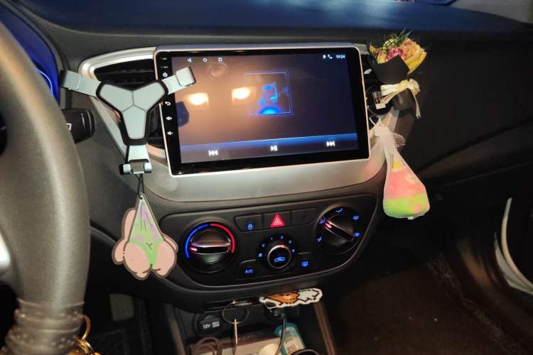 Used Hyundai Verna (new generation) 2020 1.4L CVT GLS Cool Edition Audio And AC Panel
