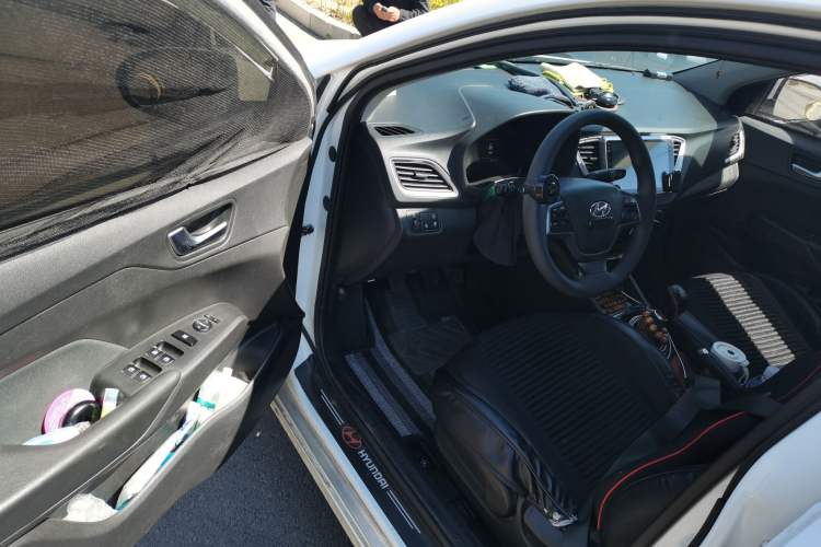 Used Hyundai Verna (new generation) 2020 1.4L Manual GLS Cool Edition Driver Seat