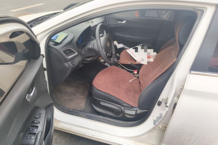 Used Hyundai Verna (new generation) 2020 1.4L Manual GLS Cool Edition Driver Seat