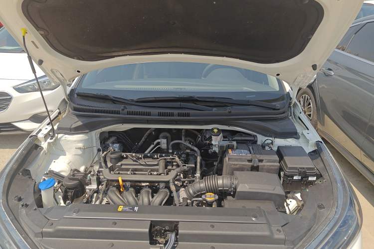 Used Hyundai Verna (new generation) 2020 1.4L CVT GLS Cool Edition Engine Bay