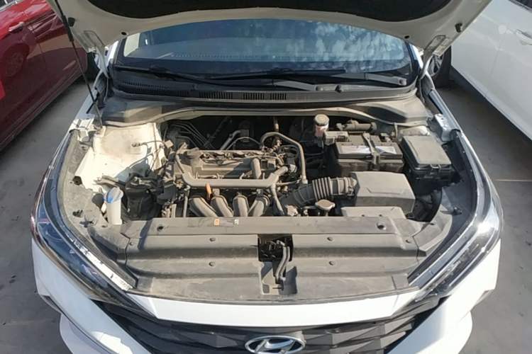 Used Hyundai Verna (new generation) 2020 1.4L CVT TOP Elite Edition Engine Bay