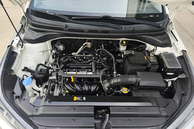 Used Hyundai Verna (new generation) 2020 1.4L Manual GLS Cool Edition Engine Bay