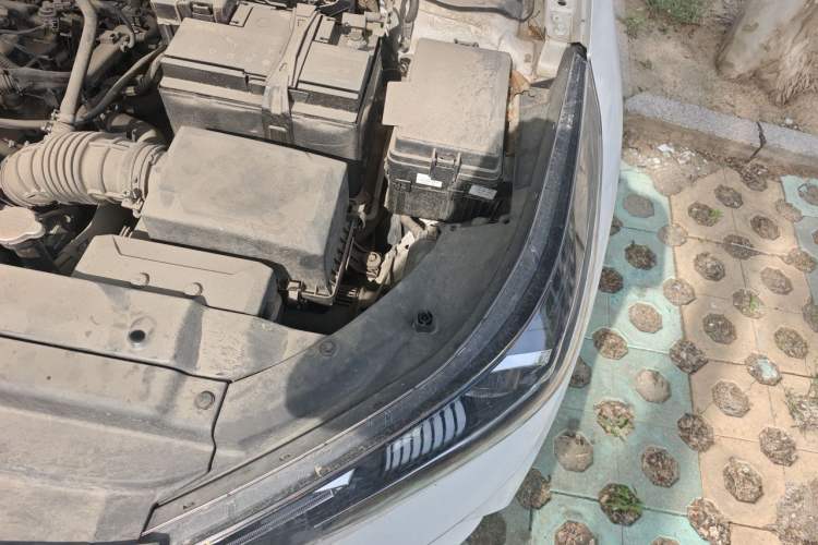 Used Hyundai Verna (new generation) 2020 1.4L CVT GLS Cool Edition Engine Bay Left