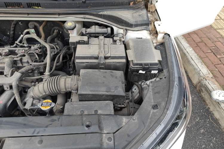 Used Hyundai Verna (new generation) 2020 1.4L CVT GLS Cool Edition Engine Bay Left
