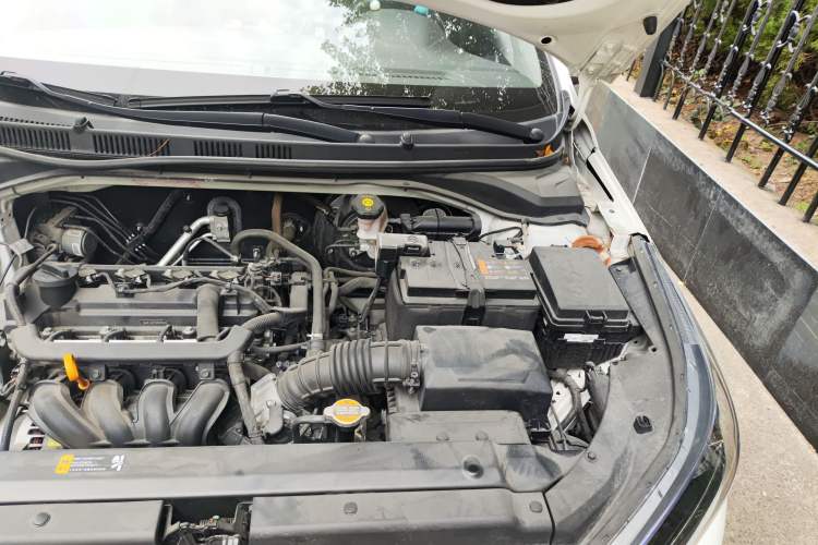 Used Hyundai Verna (new generation) 2020 1.4L CVT TOP Elite Edition Engine Bay Left