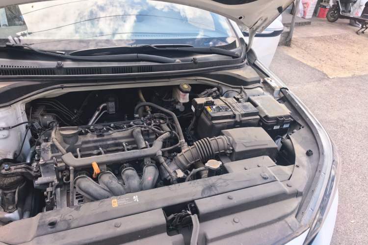 Used Hyundai Verna (new generation) 2020 1.4L Manual GLS Cool Edition Engine Bay Left