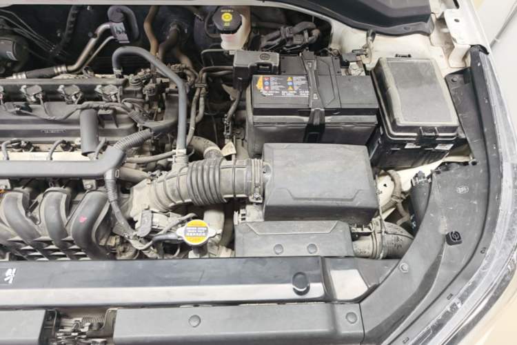 Used Hyundai Verna (new generation) 2020 1.4L Manual GS Youth Edition Engine Bay Left