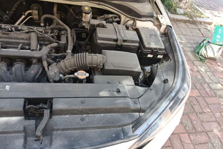 Used Hyundai Verna (new generation) 2020 1.4L Manual GLS Cool Edition Engine Bay Left