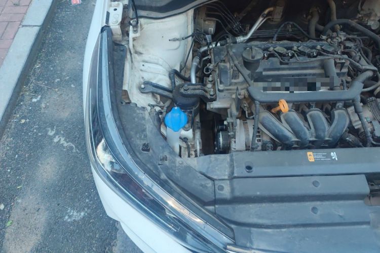 Used Hyundai Verna (new generation) 2020 1.4L Manual GLS Cool Edition Engine Bay Right