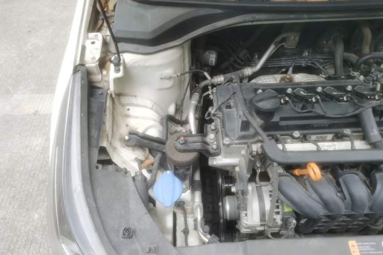 Used Hyundai Verna (new generation) 2020 1.4L CVT GLS Cool Edition Engine Bay Right