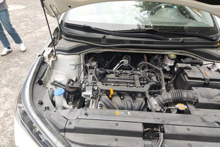 Used Hyundai Verna (new generation) 2020 1.4L CVT TOP Elite Edition Engine Bay Right