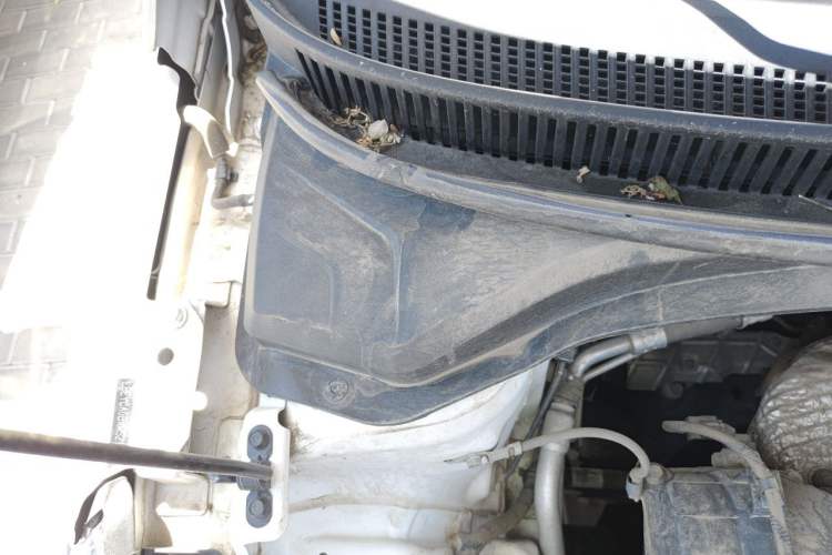 Used Hyundai Verna (new generation) 2020 1.4L Manual GLS Cool Edition Engine Bay Right