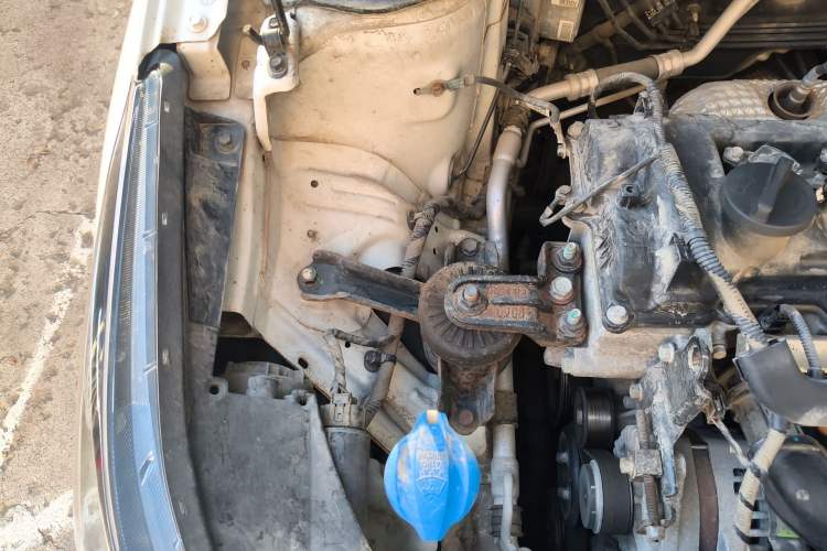 Used Hyundai Verna (new generation) 2020 1.4L Manual GLS Cool Edition Engine Bay Right