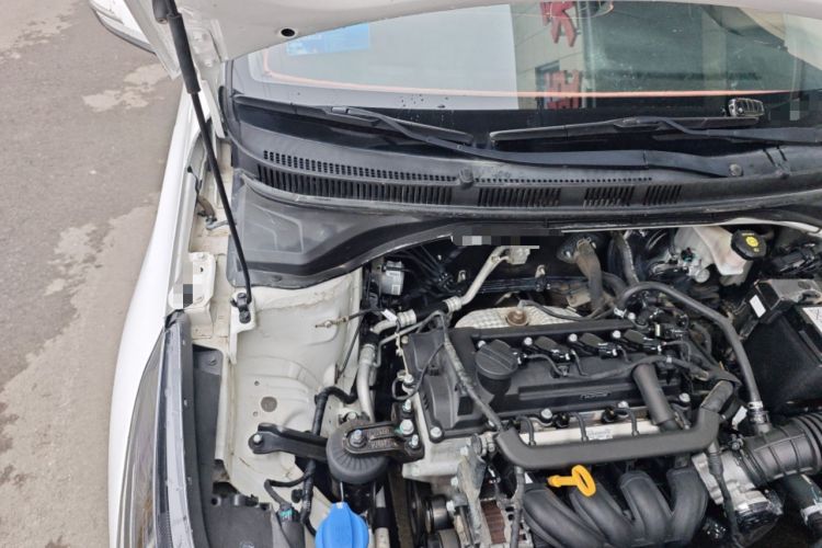 Used Hyundai Verna (new generation) 2020 1.4L Manual GLS Cool Edition Engine Bay Right