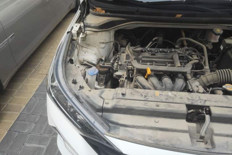 Used Hyundai Verna (new generation) 2020 1.4L Manual GLS Cool Edition Engine Bay Right