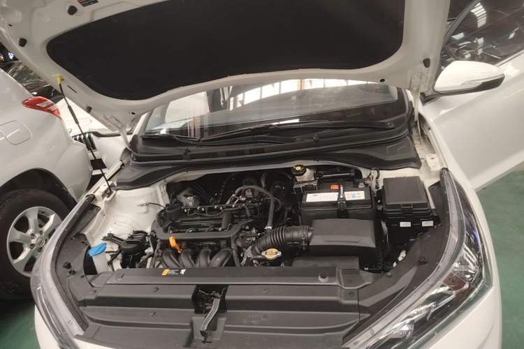 Used Hyundai Verna (new generation) 2020 1.4L CVT GLS Cool Edition Engine Bay