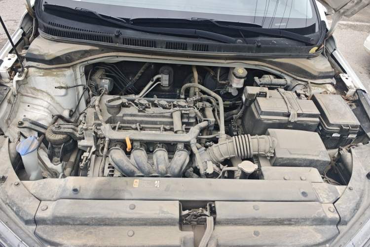 Used Hyundai Verna (new generation) 2020 1.4L CVT GLS Cool Edition Engine Bay