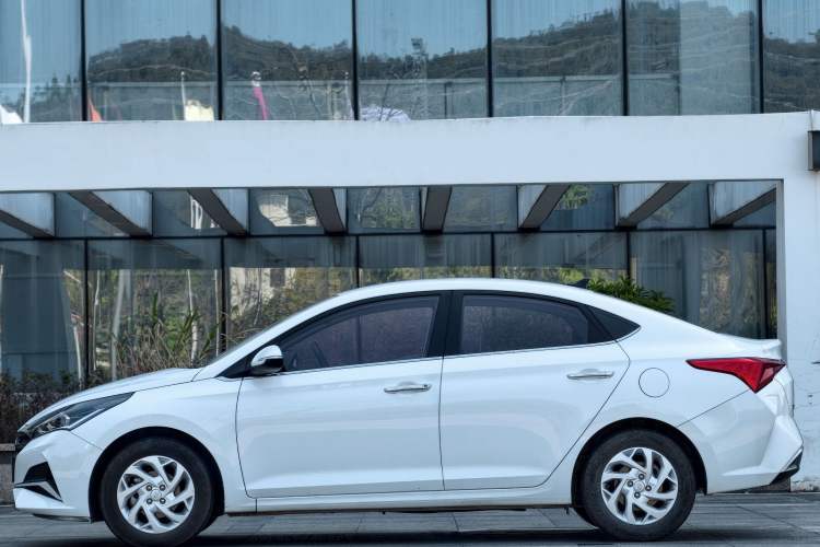 Used Hyundai Verna (new generation) 2020 1.4L Manual GLS Cool Edition Exterior 2